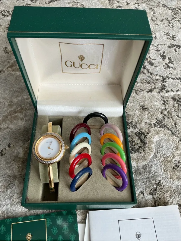 Gucci DRESSY Bangle Watch set with Interchangeable bezels❤️‍🔥❤️‍🔥❤️‍🔥 - Image 4