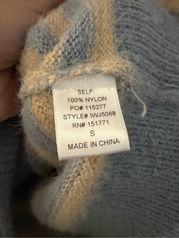 NWOT Le Lis Blue Striped Fuzzy Cropped Cardigan - Image 7
