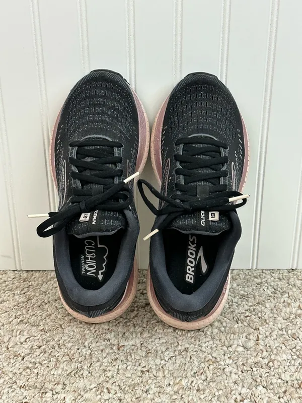 Brooks Women's Glycerin GTS 19 Running Shoes in Black and Rose Gold - Image 4