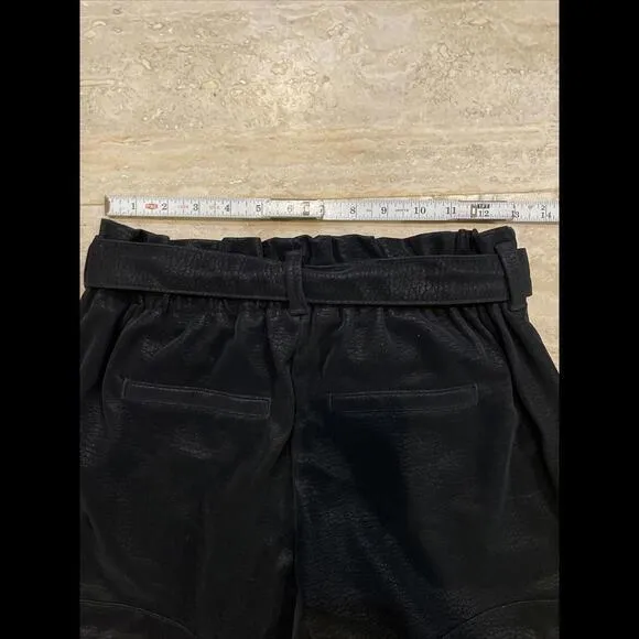 Express‎ Shortie Extreme High Rise Faux Leather Shorts size 2 W/ Belt - Image 5