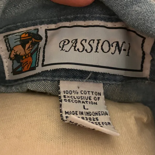 Vintage denim embroidered top - Image 3