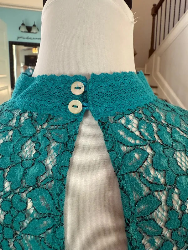 Free People NWOT Elegant Teal Lace High-Low Tunic - Image 5