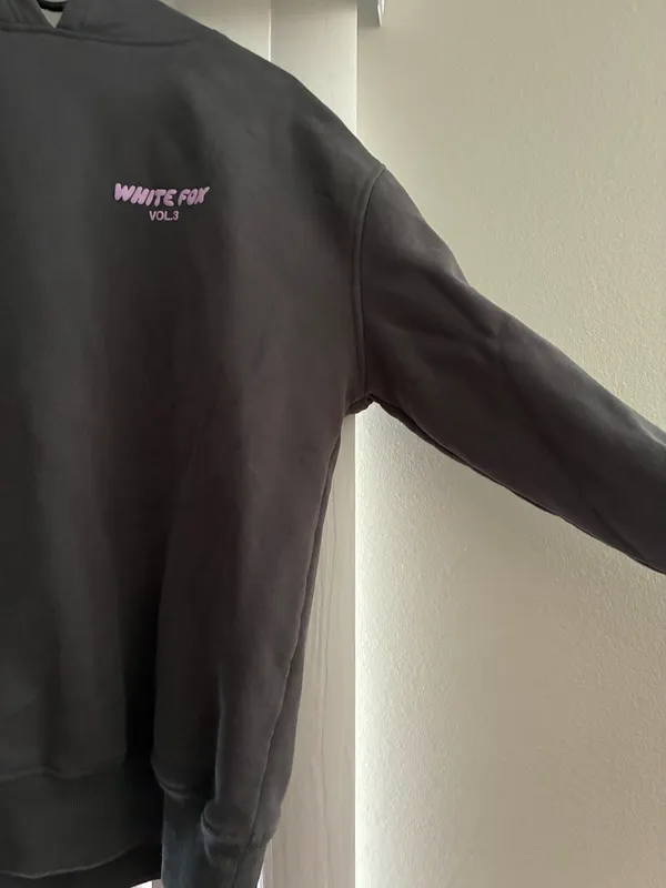 White Fox Hoodie S/M Boutique - Image 4