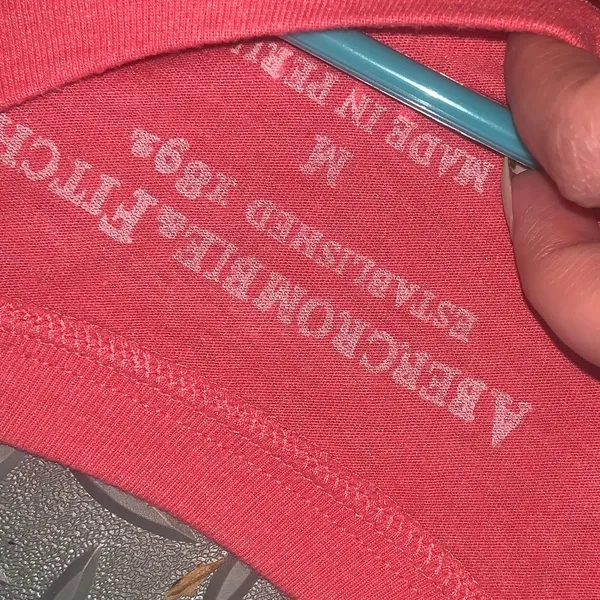 Y2k vintage Abercrombie tee - Image 2