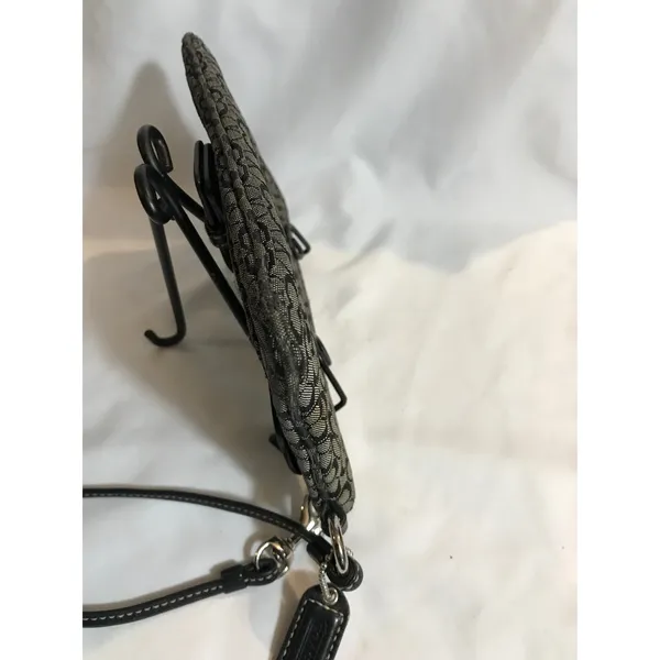 Coach Soho Signature C Monogram Buckle Black Canvas Wristlet EUC - Image 3