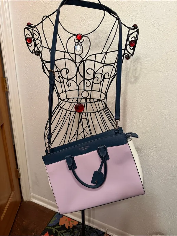 💓💓💓BOGOHO💓💓💓Kate Spade Pink and Navy Saffiano Leather Tote - Image 2