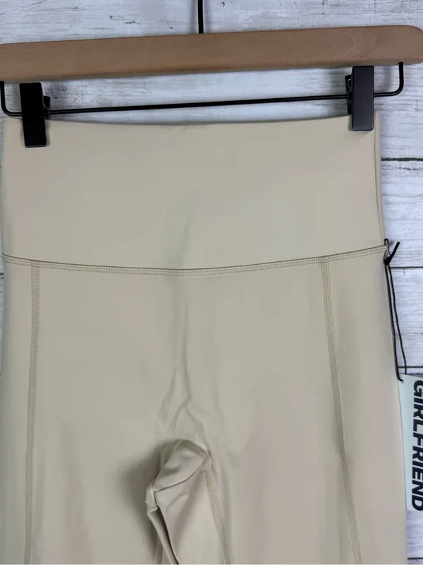 Girlfriend Collective Compressive Leggings 
Size small - Image 2