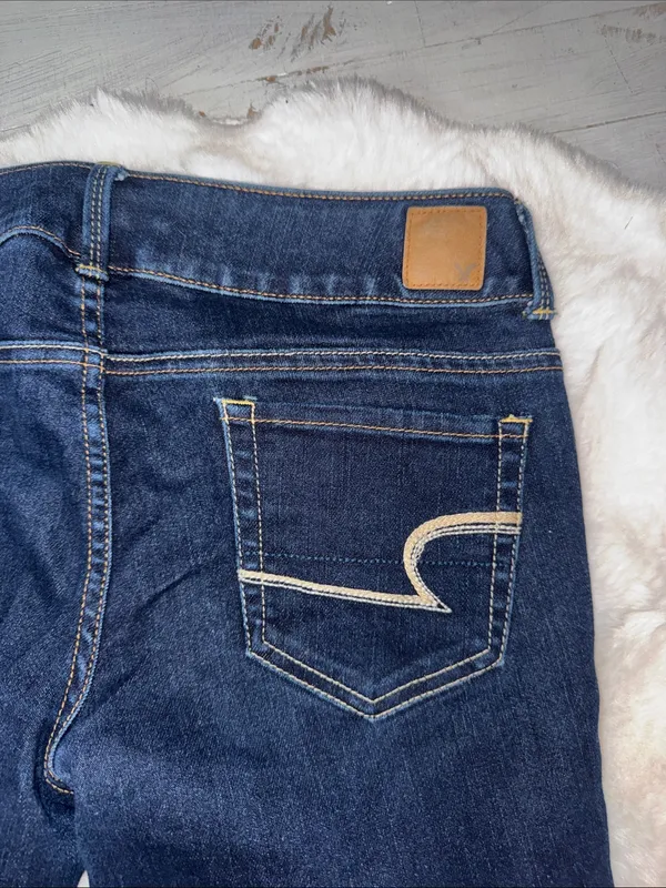 American Eagle Outfitters Women's Dark Indigo Artist Jeans - Image 4