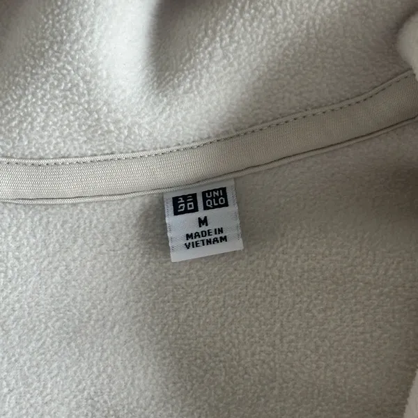 Uniqlo Sherpa Cozy Cream Cropped Pullover - Image 3