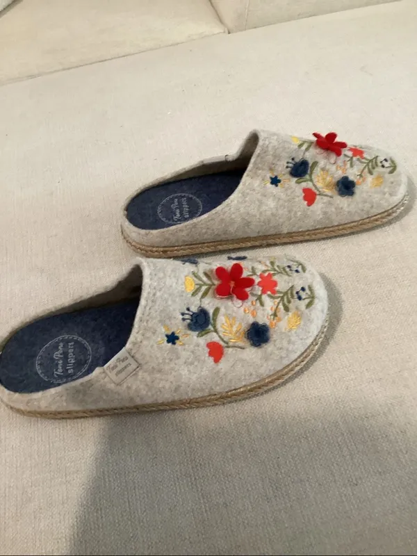 TONI PONS DELI-EF FELT SLIPPERS FOR WOMEN WITH FLOWERS, size EU37/US7, NWOT - Image 5