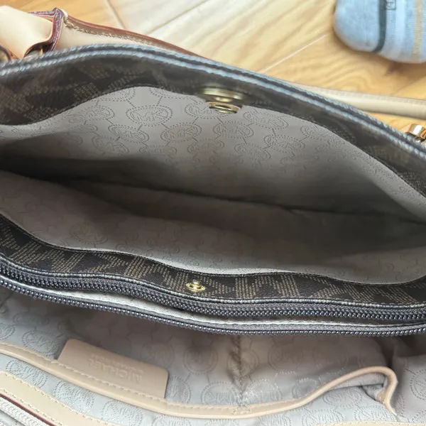Michael‎ Kors size M brown beige tote bag - Image 12