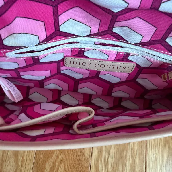 Juicy Couture Woven Clutch Purse with Pom Pom Accent Party Bag‎ - Image 8