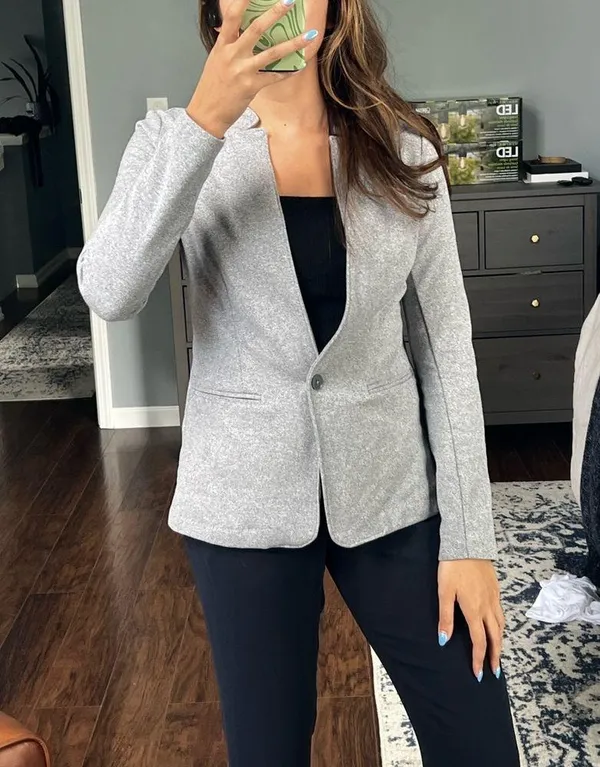 Banana Republic Grey Blazer - Image 5
