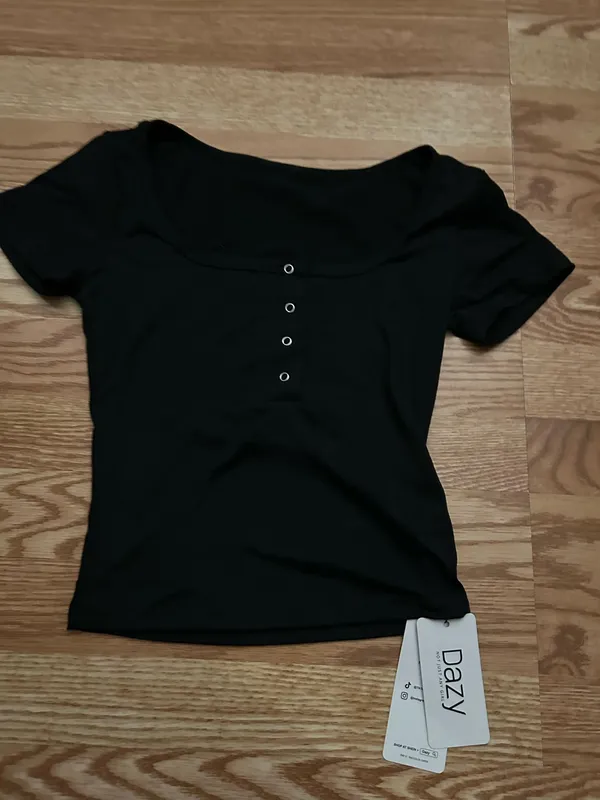Daisy Black Button T-Shirt - Image 2