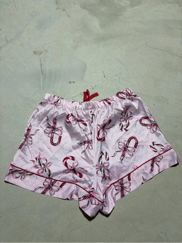 Victoria’s secret Pink Candy Cane bow Pajama Shorts medium - Image 6