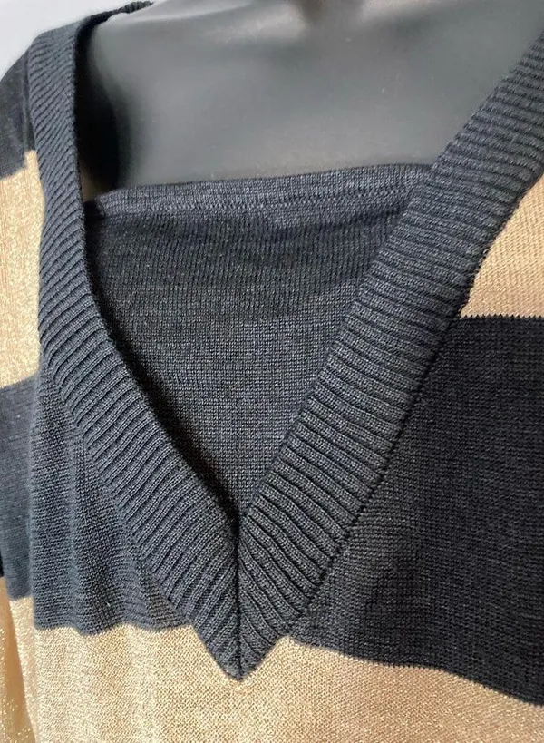 Art & Soul black and gold striped lightweight sweater - Image 4