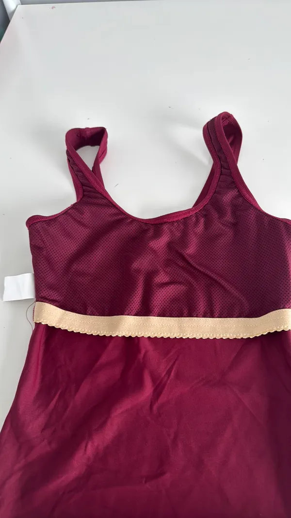 Burgundy woman’s leotard. Built in shelf bra. Size XS - Image 7