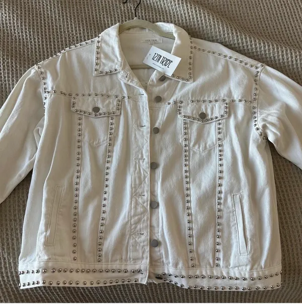 12th Tribe White Jacket - Image 2