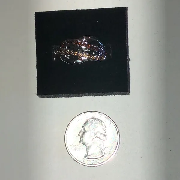 Silver Tone Sparkling Amber Crystal Knot Ring Brown - Image 3