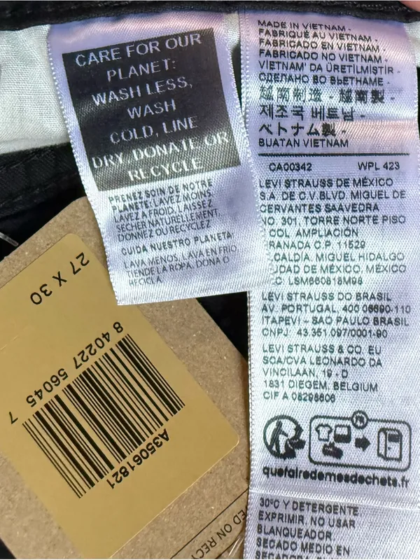 Levi's High Waisted Black Mom Jeans Size 27x30 (4) Tapered Leg Vintage Style - Image 10