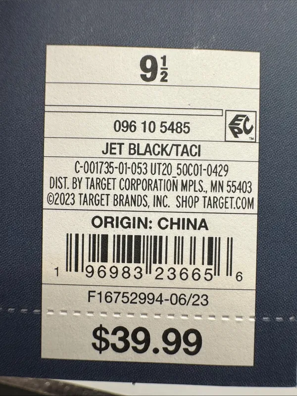 Universal Thread NWT Taci Chelsea Ankle Boots Jet Black Lug Sole Booties 9.5 - Image 9