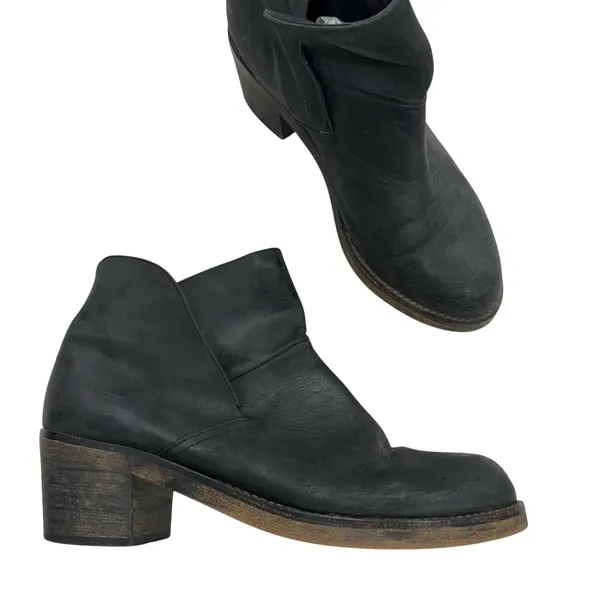 Free People Brooks Black Leather Distressed Ankle Boots Womens 38 Fall Boho - Image 2