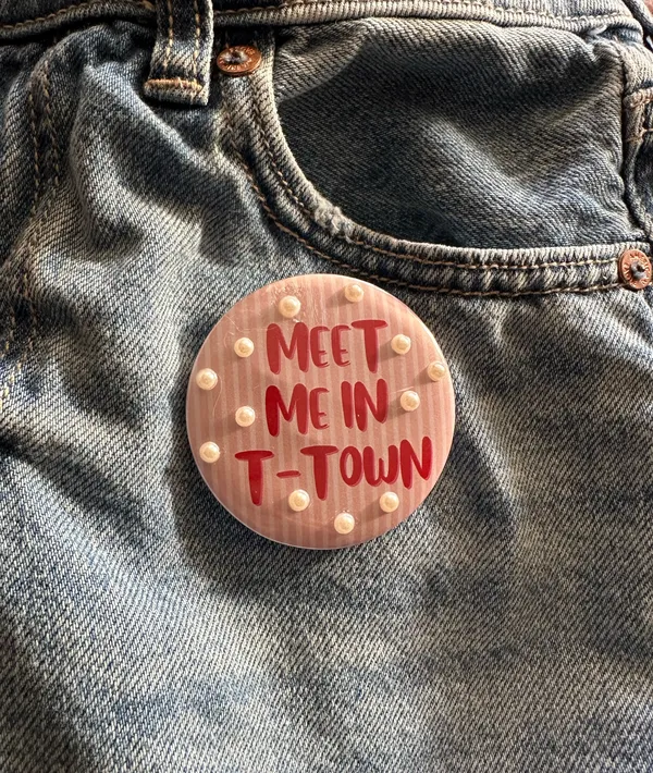 Handmade Alabama game day button pins - Image 6
