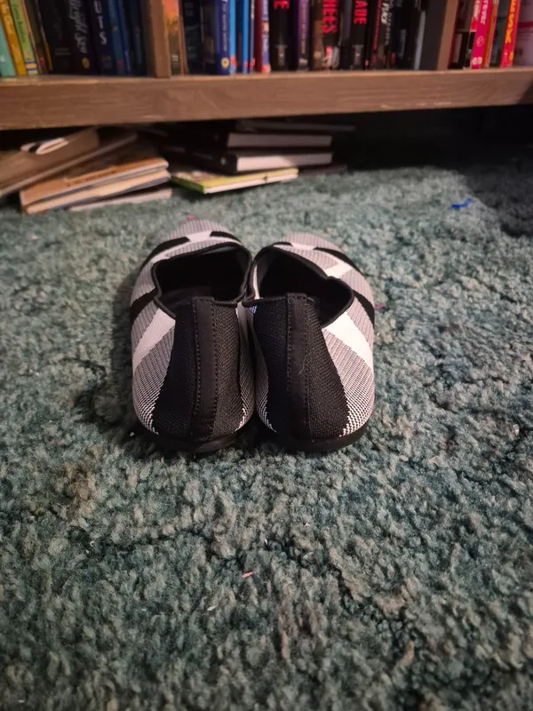 Skechers Cleo Flats Size 8 - Image 6