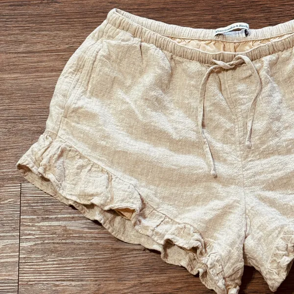 Abercrombie & Fitch Pull On Linen Blend Ruffle Drawstring Shorts Cream Beige M - Image 2