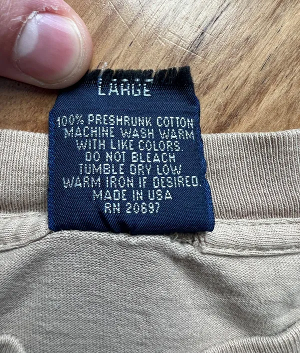 Vintage 90s Tan T Shirt 🔥 - Image 2