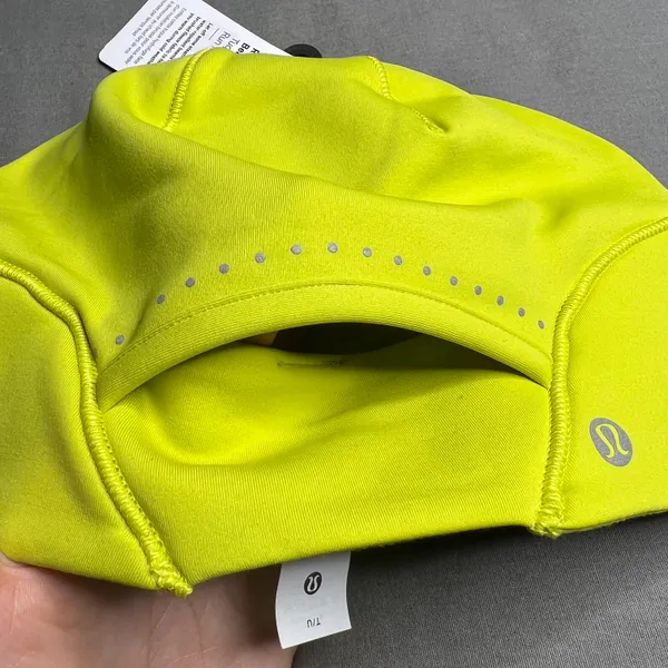 Lululemon Run For It All Beanie NWT Yellow - Image 6