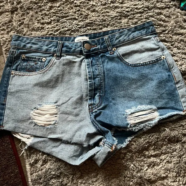 Superdown Lydia Two Tone Short in Blue Multi size 30‎ - Image 7