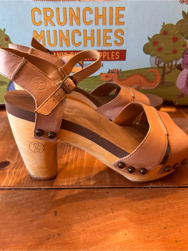 Flogg womens leather platform clog sandals tan 8 - Image 4