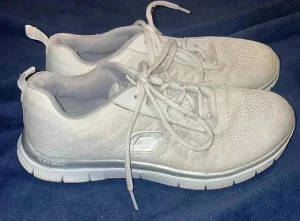 Skechers Memory Form Sneakers - Image 3