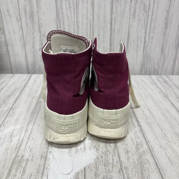 Womens Size 7 Converse Chuck Taylor Platform Plum Sneakers - Image 4