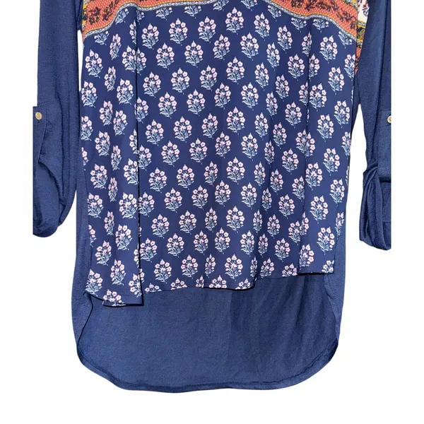 NWT Jolt Top Women's Size Large‎ Boho Hippie Paisley 3/4 Roll Tab Sleeves Blue - Image 3
