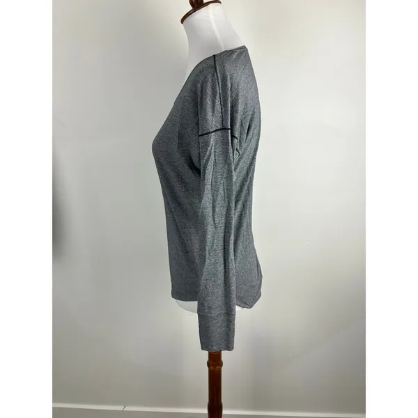Lululemon Gray Long Sleeve Athletic Top Thumbholes V Neck Women's - Image 10