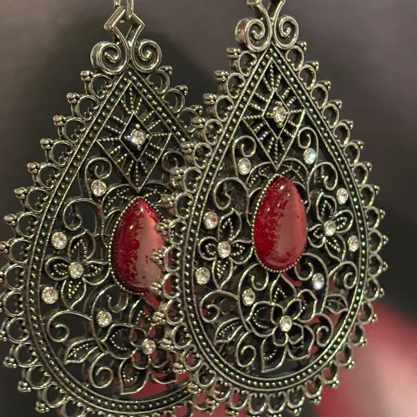 Paparazzi Eden Glow Red Cat's Eye Silver Filigree Teardrop Earrings - Image 12