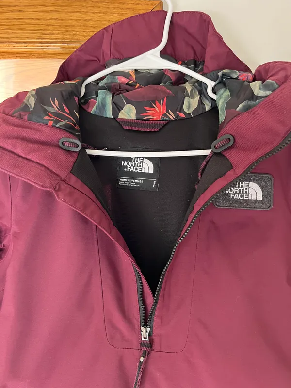 Womens North face Ski Jacket  - Image 4