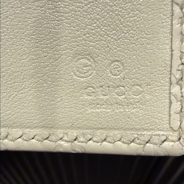 ‼️SALE‼️ Gucci Cream/Off White Mini Guccisima Embossed Leather Wallet - Image 12