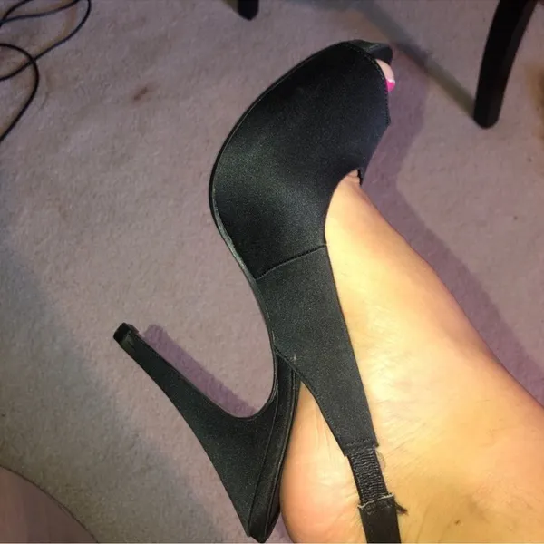 Lulu Townsend Night-out Satin‎ Platform Pump B29 - Image 2