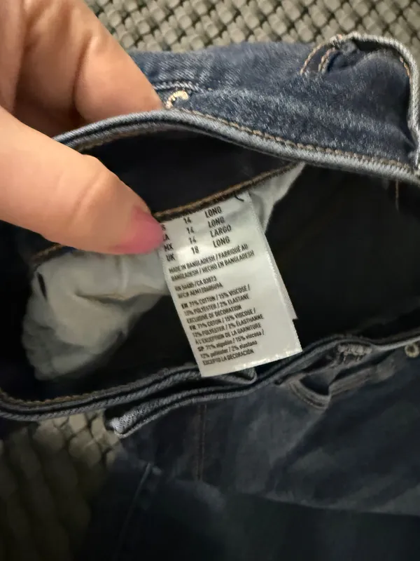 American Eagle Jeans - Image 2
