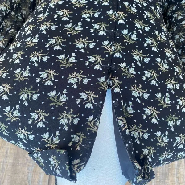 Uniqlo Baby Doll 3/4 Sleeve Dress Black Ditsy Floral Peter Pan Collar Size M - Image 7