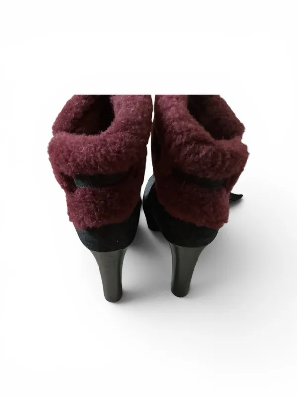 Ugg Scarlett black suede shearling cuff women’s ankle boots size 7.5 - Image 6