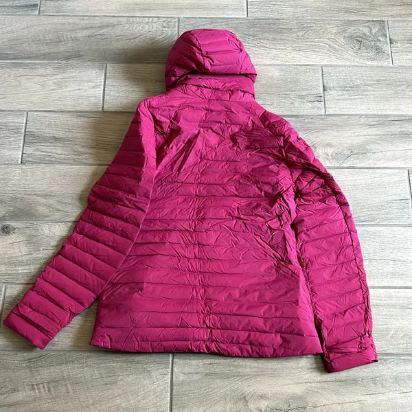 Lululemon puffer jacket - Image 4