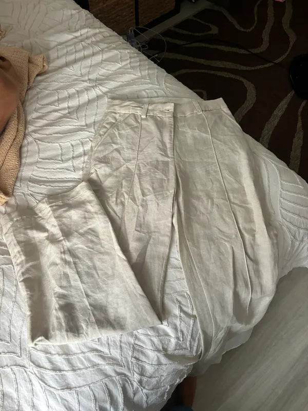 H&M Beige Linen Zip Up Pants - Image 4