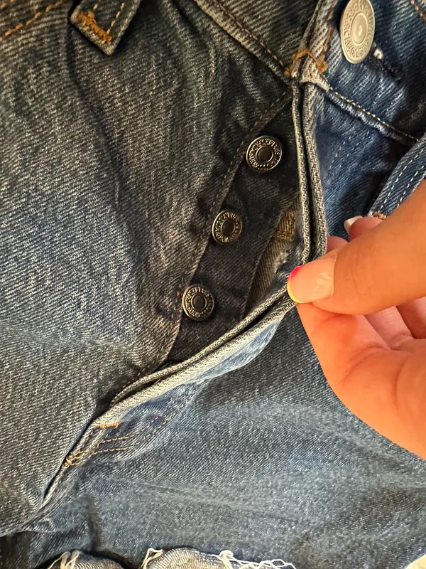 Levi’s 501 Shorts - Image 5