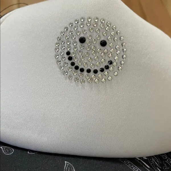 Black and White Trucker Hat with Rhinestone Design - Image 3