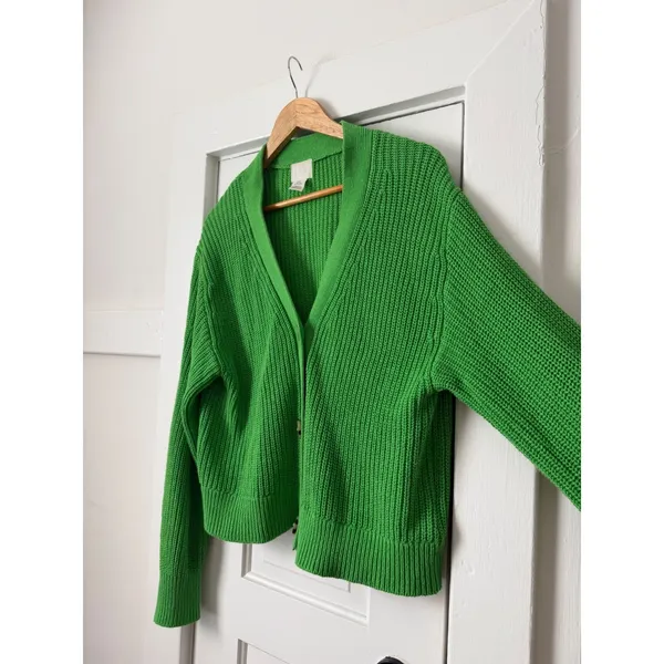 H&M Women Green Ribbed Knit V-Neck Cropped Cardigan Sweater Button Front Small - Image 6