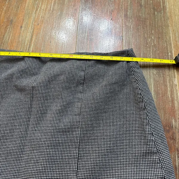 Old Navy Mini Skirt XL Black Gray Houndstooth - Image 8